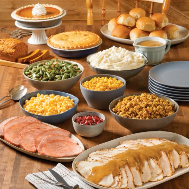 Bring home Thanksgiving from Bob Evans Restaurants. (Courtesy Bob Evans Restaurants)